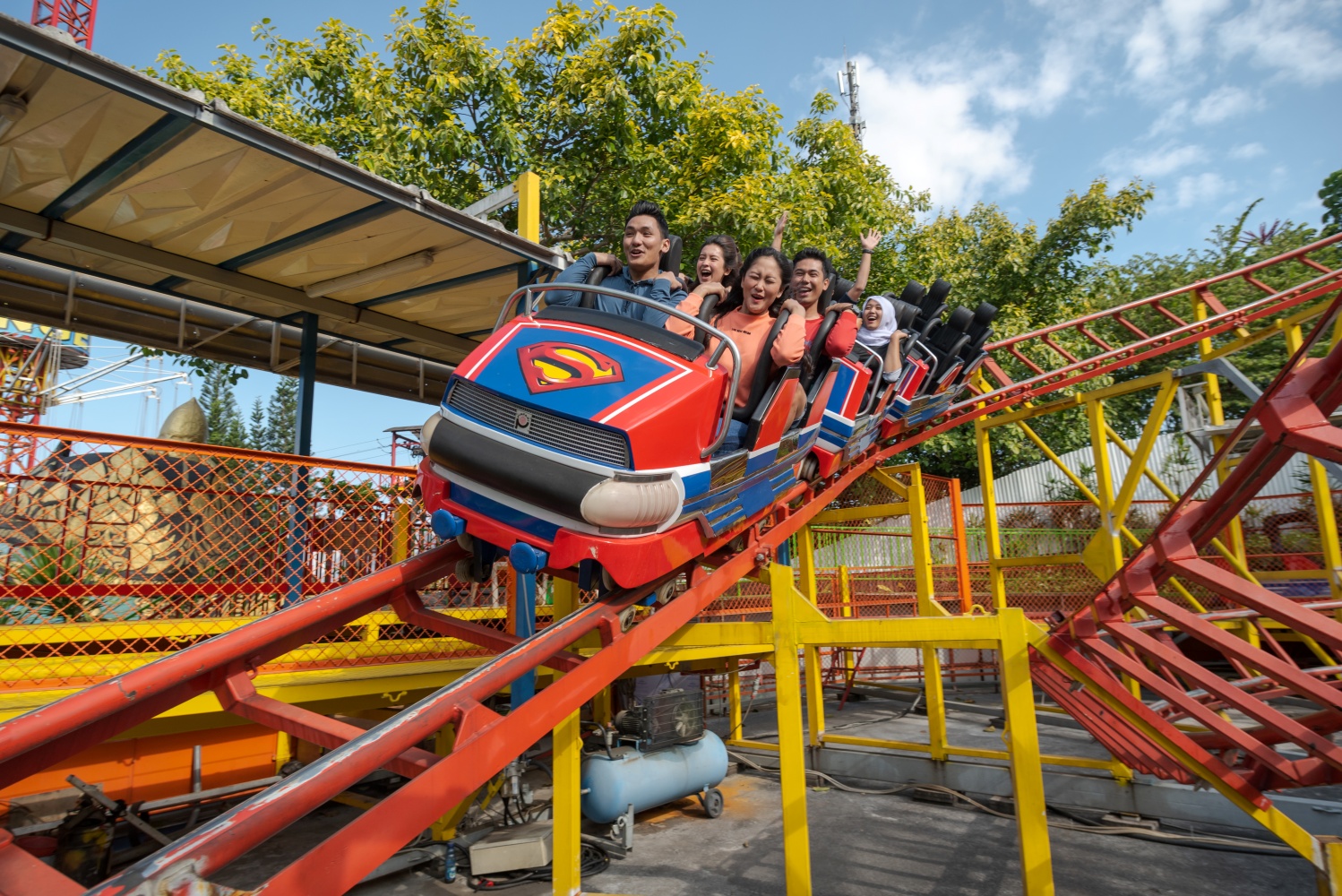 Jatim Park 2: Destinasi Edukasi dan Rekreasi Keluarga di Malang