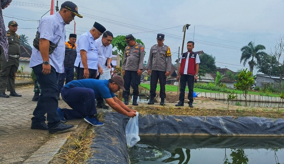 Samdesgotro di Tumpang, Bupati Kunjungi Embung Hingga Pemandian Sumberingin