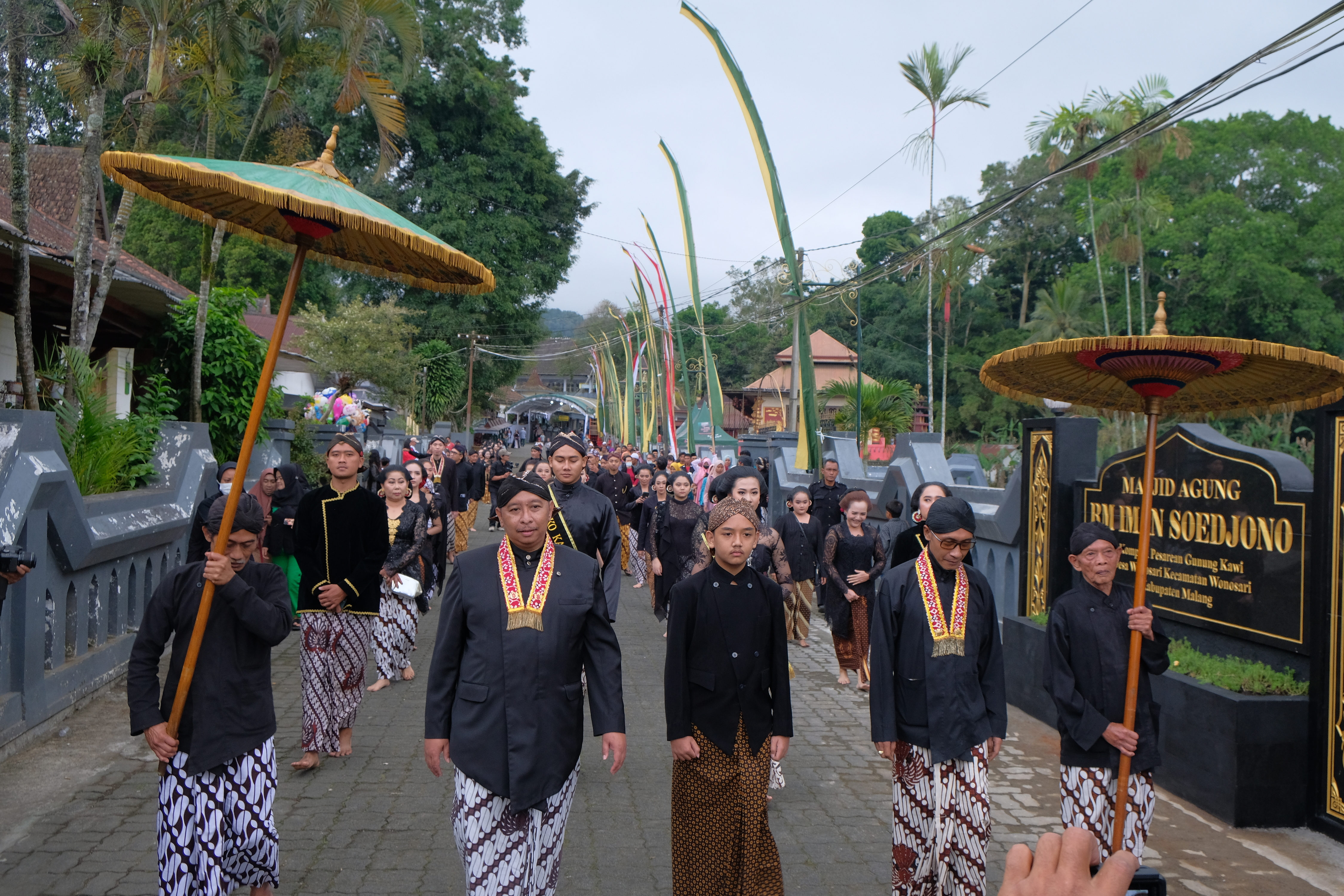 Kirab Sesaji Haul Eyang R.M. Iman Soedjono