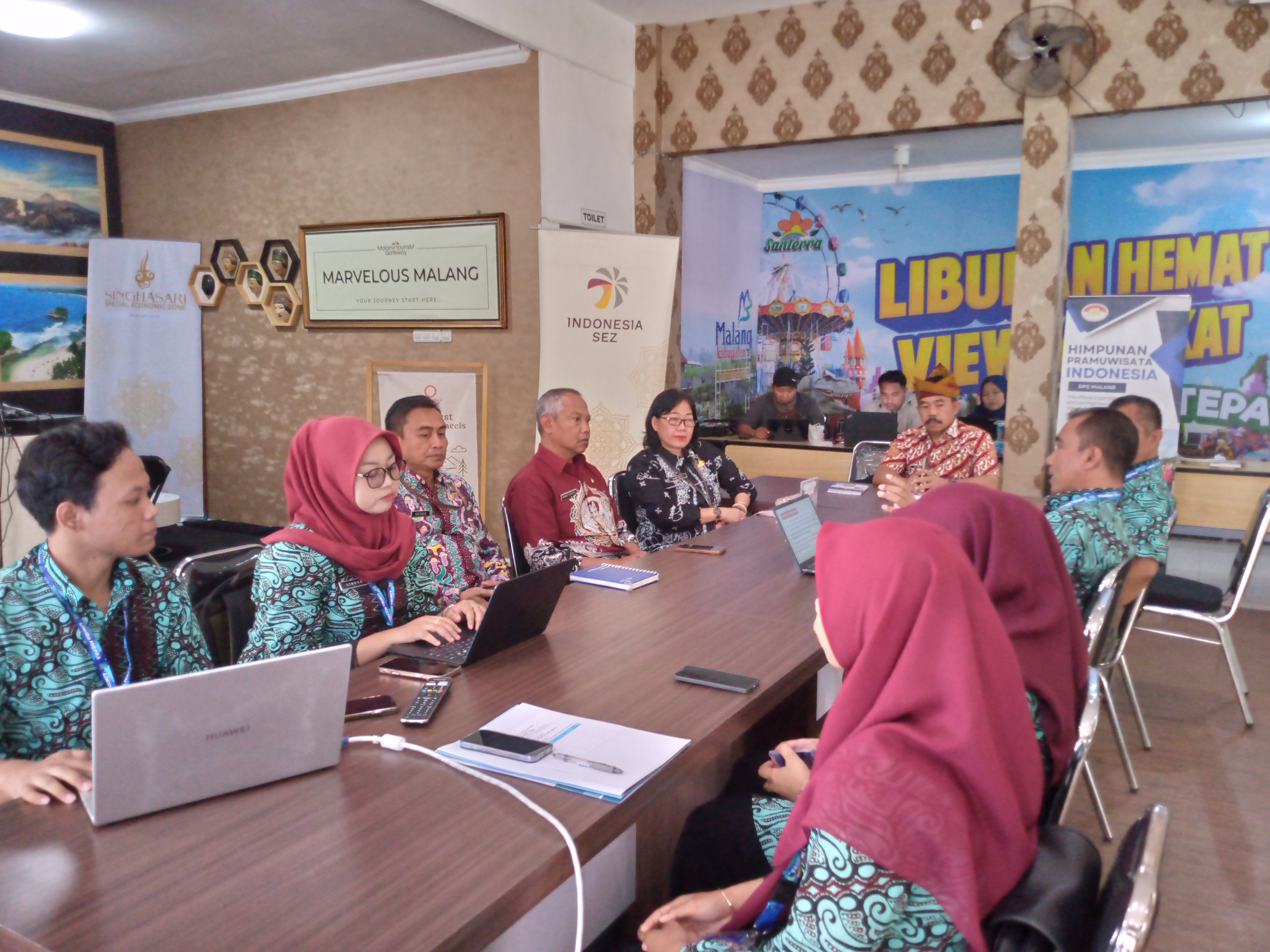 Kunjungan SMAN 1 Turen ke Malang Tourism Gateway: Kolaborasi dengan Disparbud Kab. Malang untuk Promosi Pariwisata Melalui Website Liwida Miepra