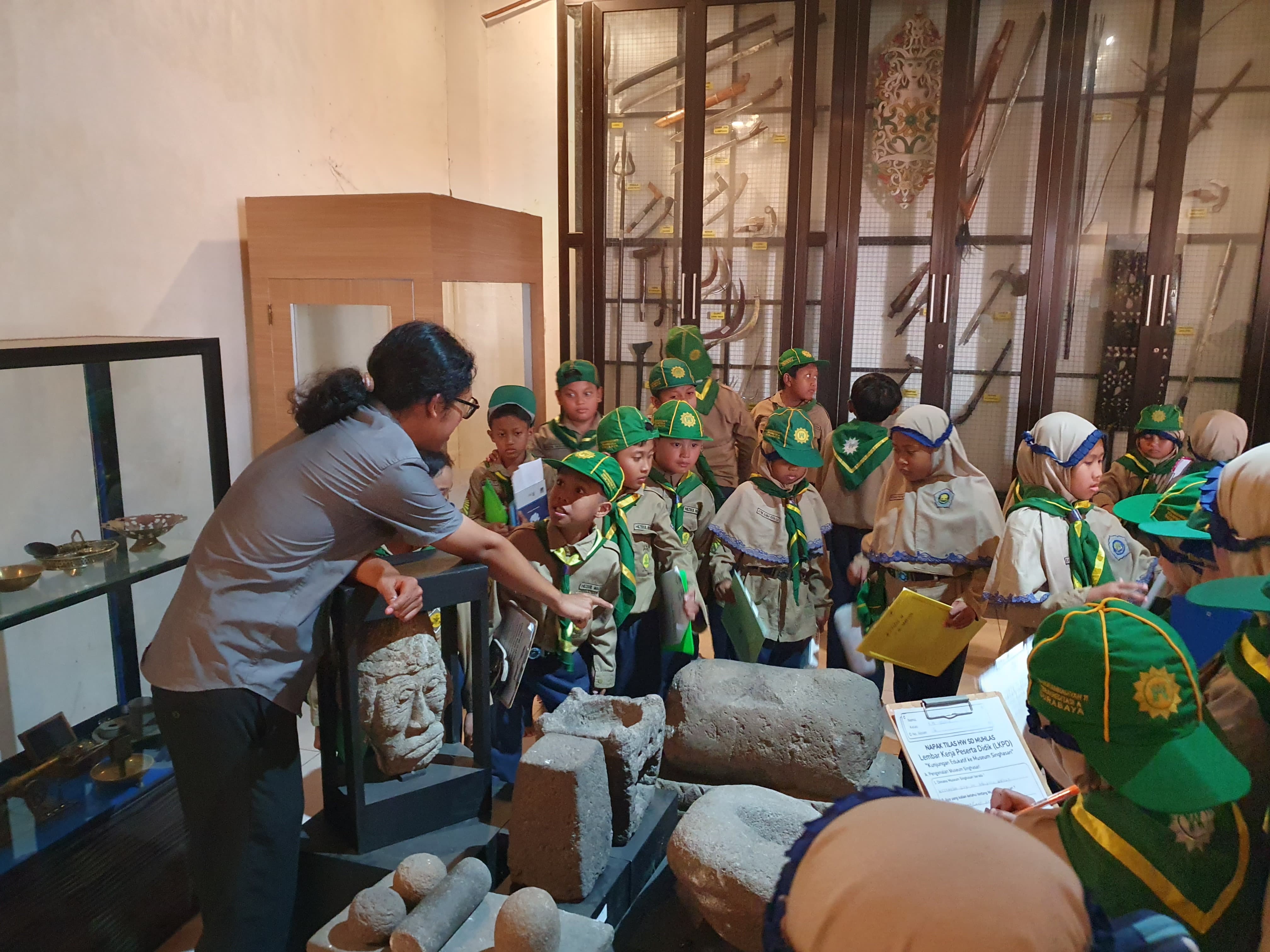 kunjungan Siswa SD Muhammadiyah 11 Surabaya